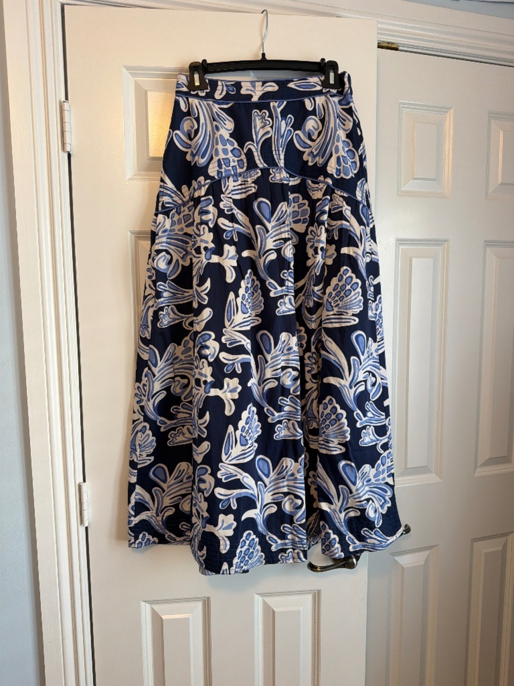 Elizabeth James skirt